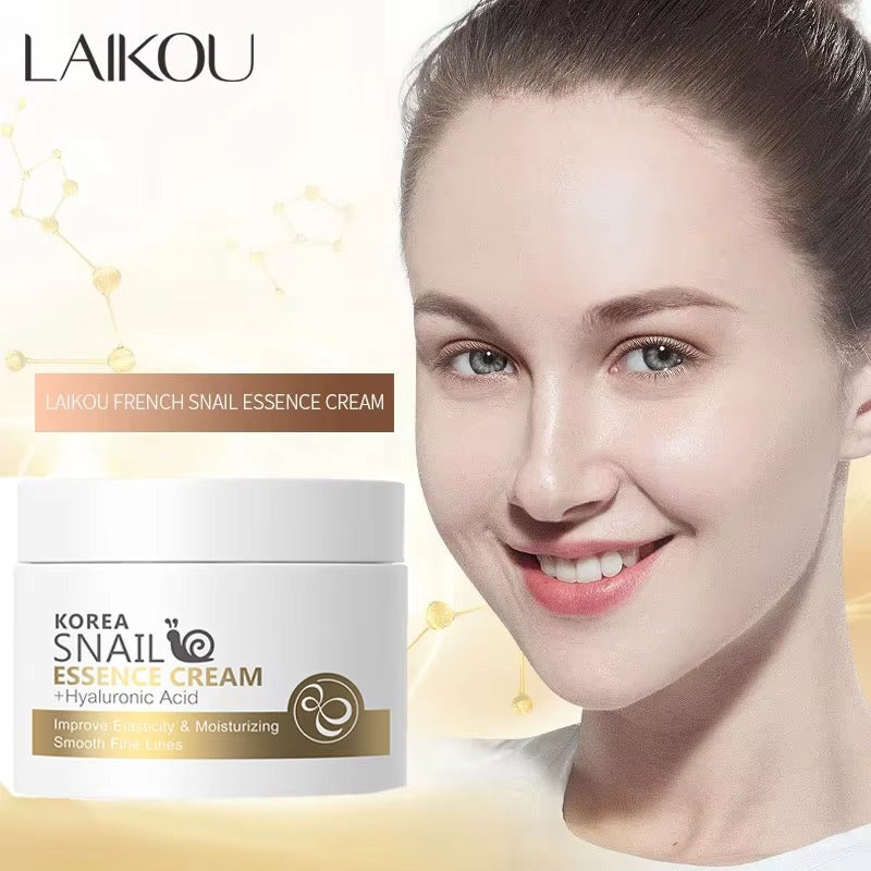 Hydratácia AquaShell™ sa stretáva so žiarivosťou v luxusnom kréme